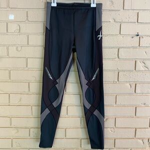 CW-X Women's Stabilyx Joint Support 3/4 Capri Compression Tight Yoga Pants Sz M